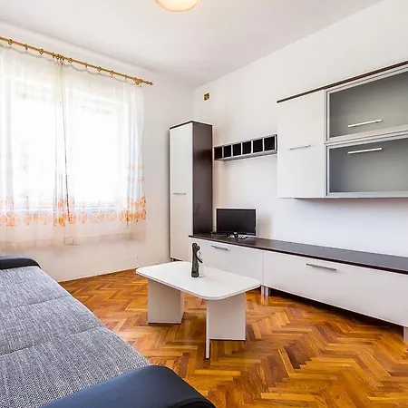 Sonja E Boris Apartmán Medulin