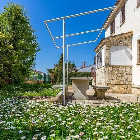 Apartment Sonja E Boris